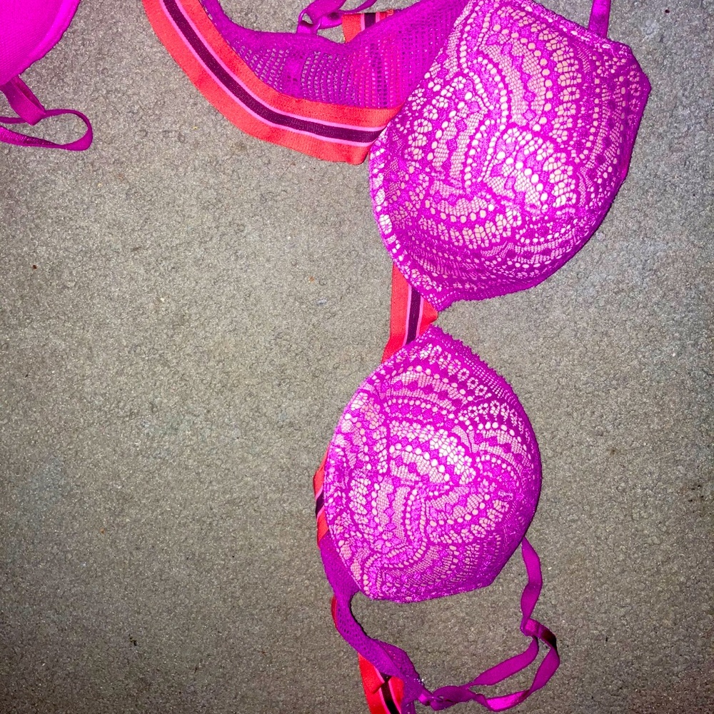 VS BOmbshell 2X push-up